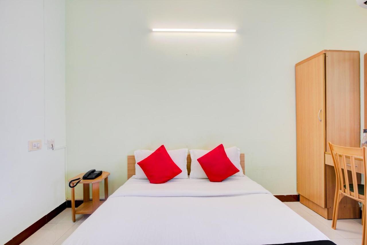 Oyo Flagship Amutha Residency Hotel Csennai Kültér fotó