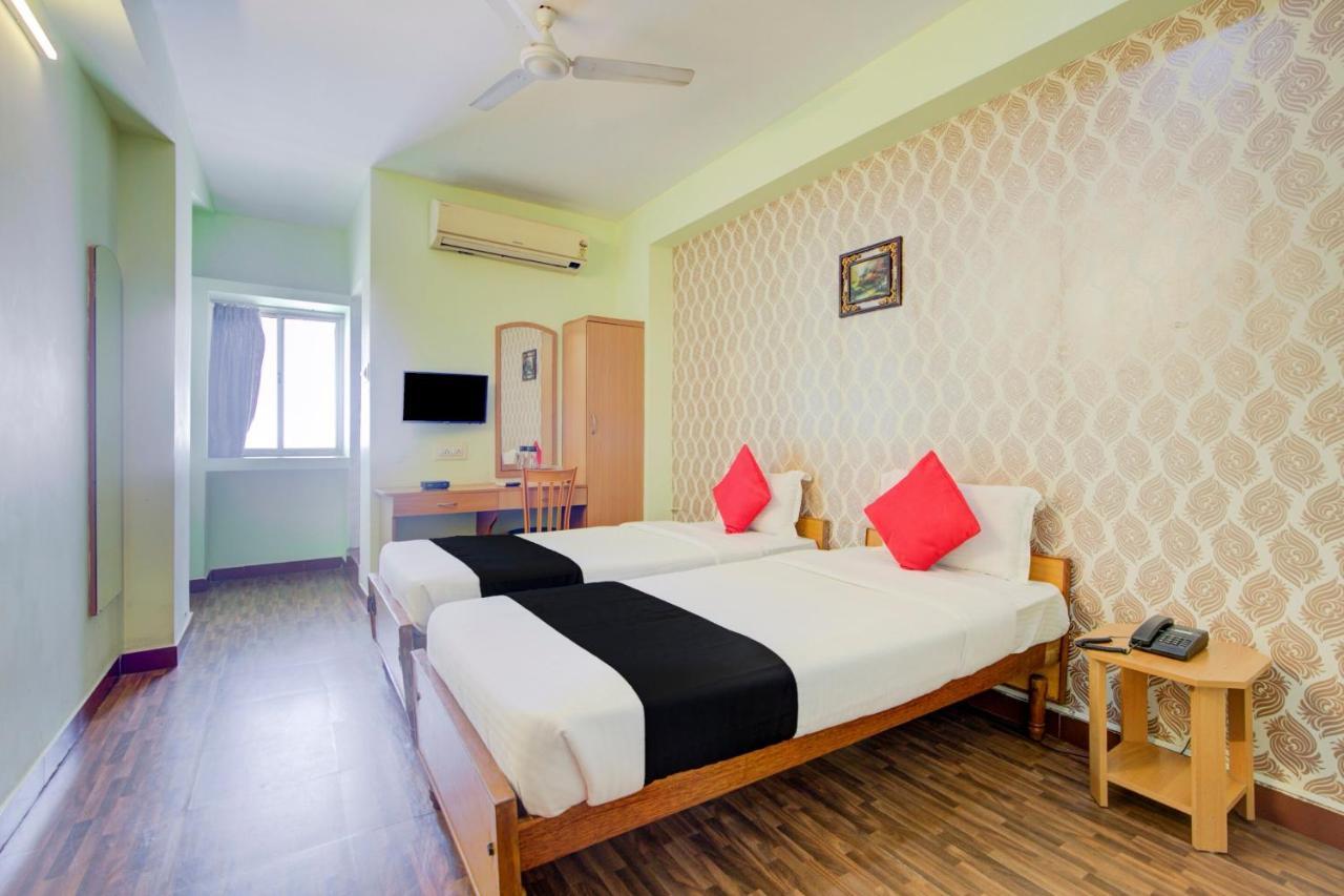 Oyo Flagship Amutha Residency Hotel Csennai Kültér fotó